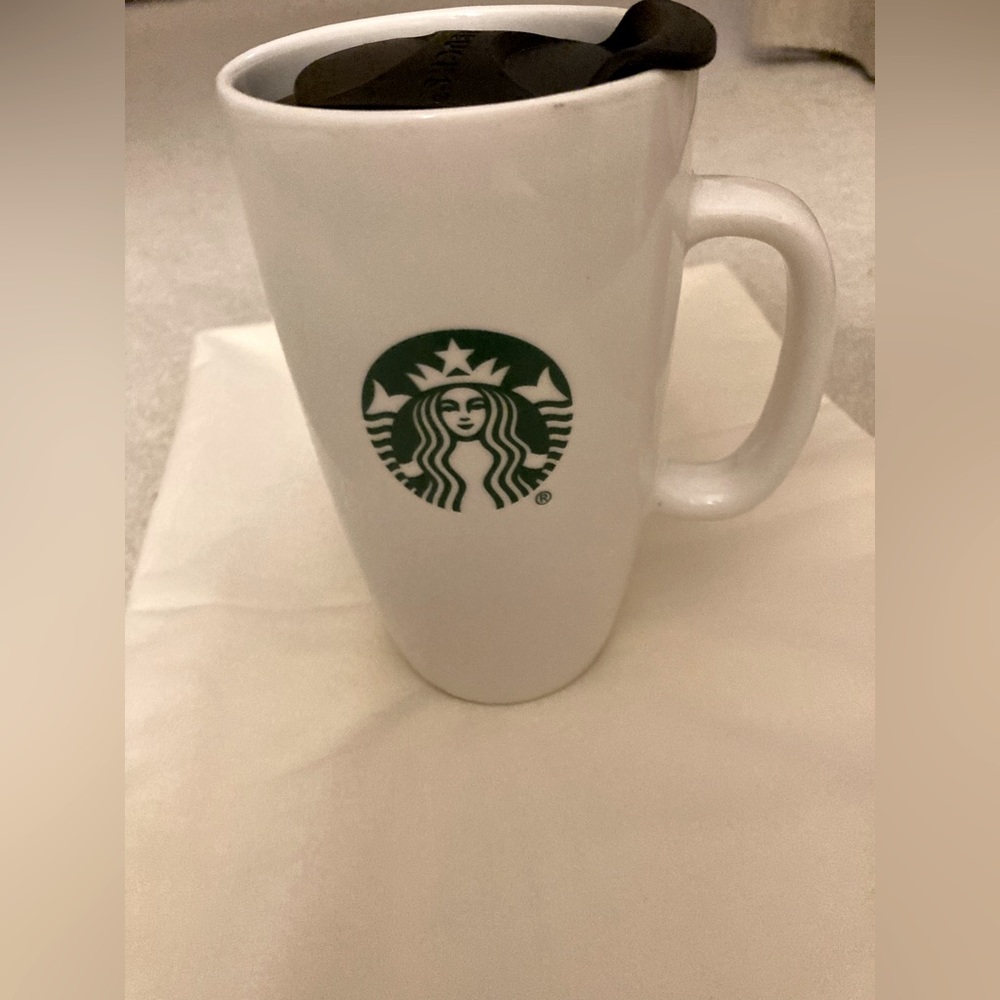 Starbucks NWOT, 16 oz Ceramic Mug with handle authentic with logo